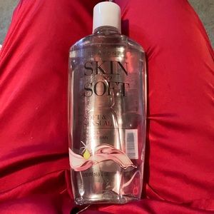 Skin So Soft, Soft and Sensual bath oil